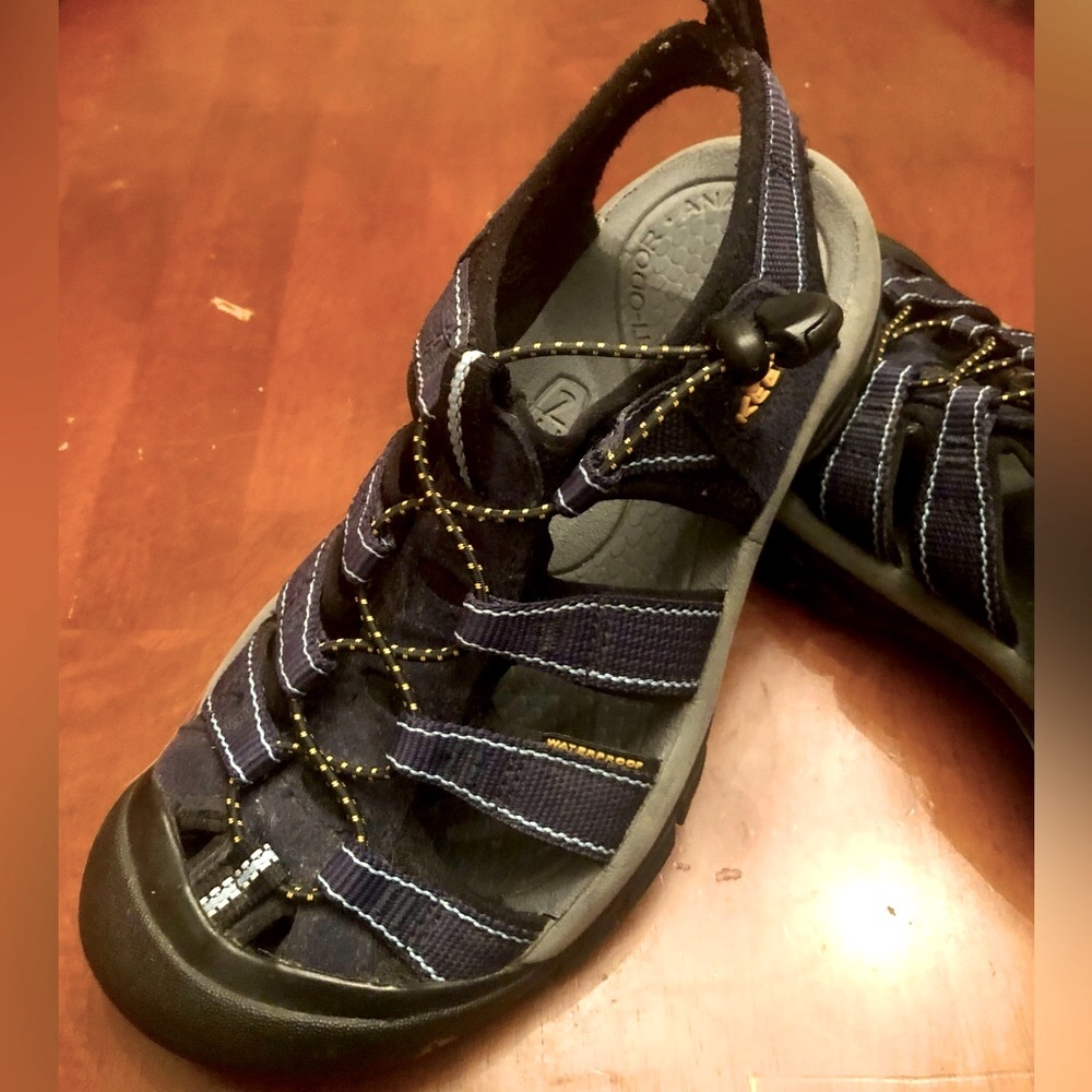 Keen Women’s Newport Sandals Size 7